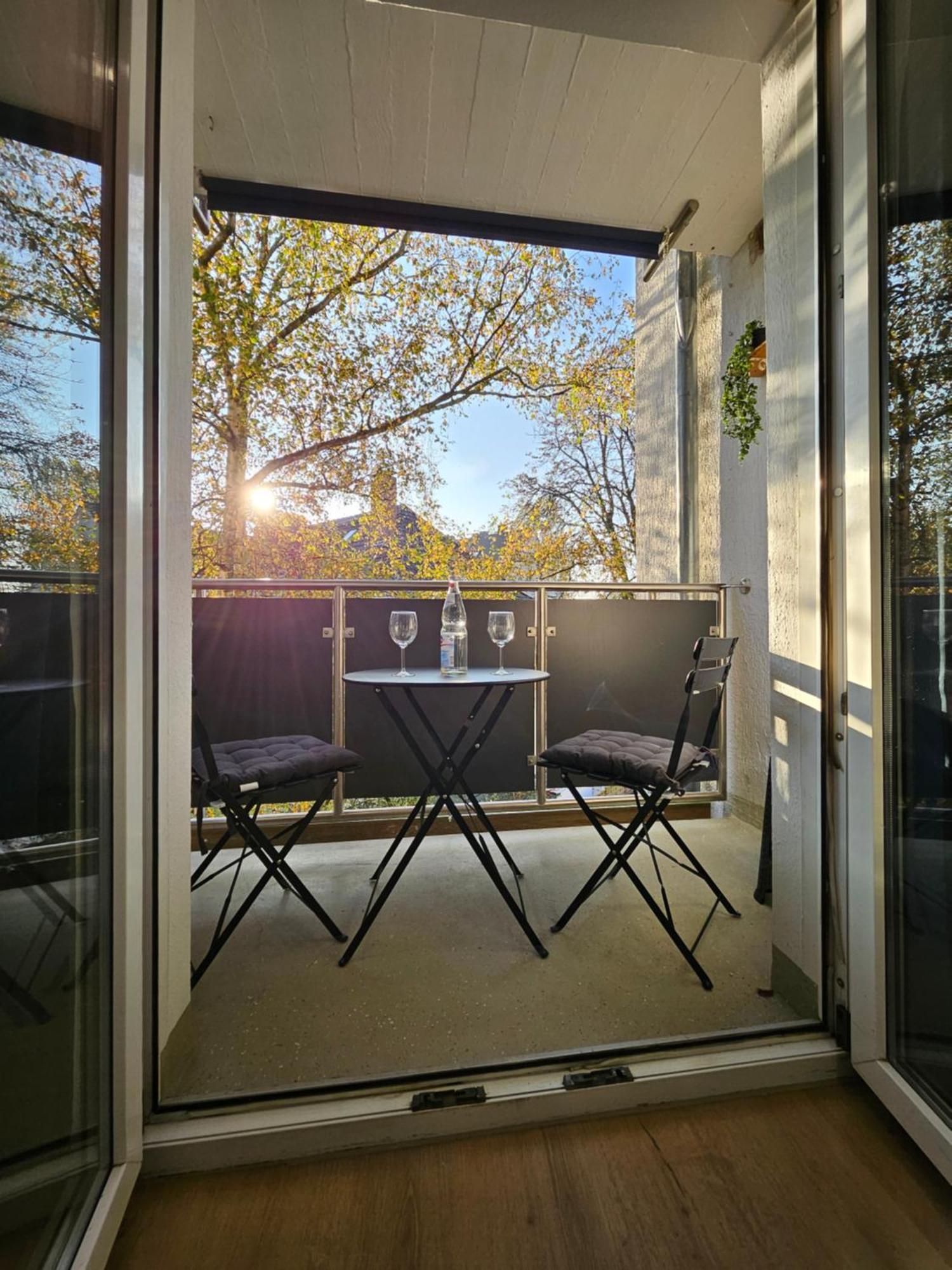 Modern Homes - Voll Ausgestatte Wohnung - Balkon - Hotelbetten - 4K Tv - Wlan 默尔斯 外观 照片