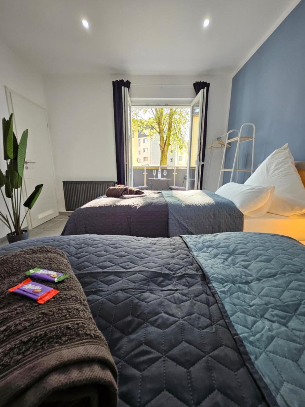 Modern Homes - Voll Ausgestatte Wohnung - Balkon - Hotelbetten - 4K Tv - Wlan 默尔斯 外观 照片